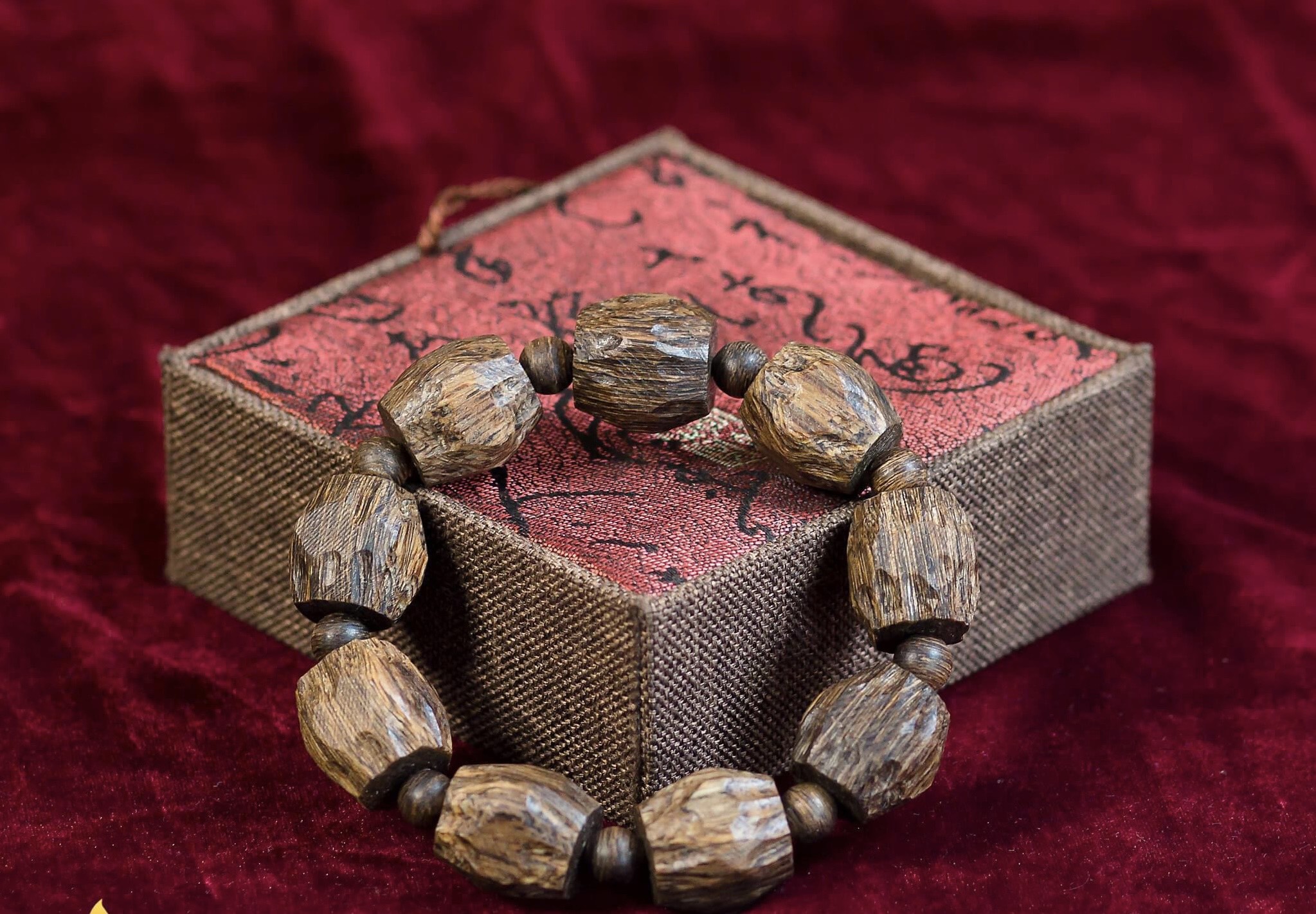 Tibetan mahogany lucky fortune carving message bracelet with box luxurious high-end gift