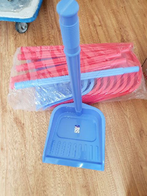 Xẻng nhựa cán đại Song Long Plastic (Mã sp: 2261)