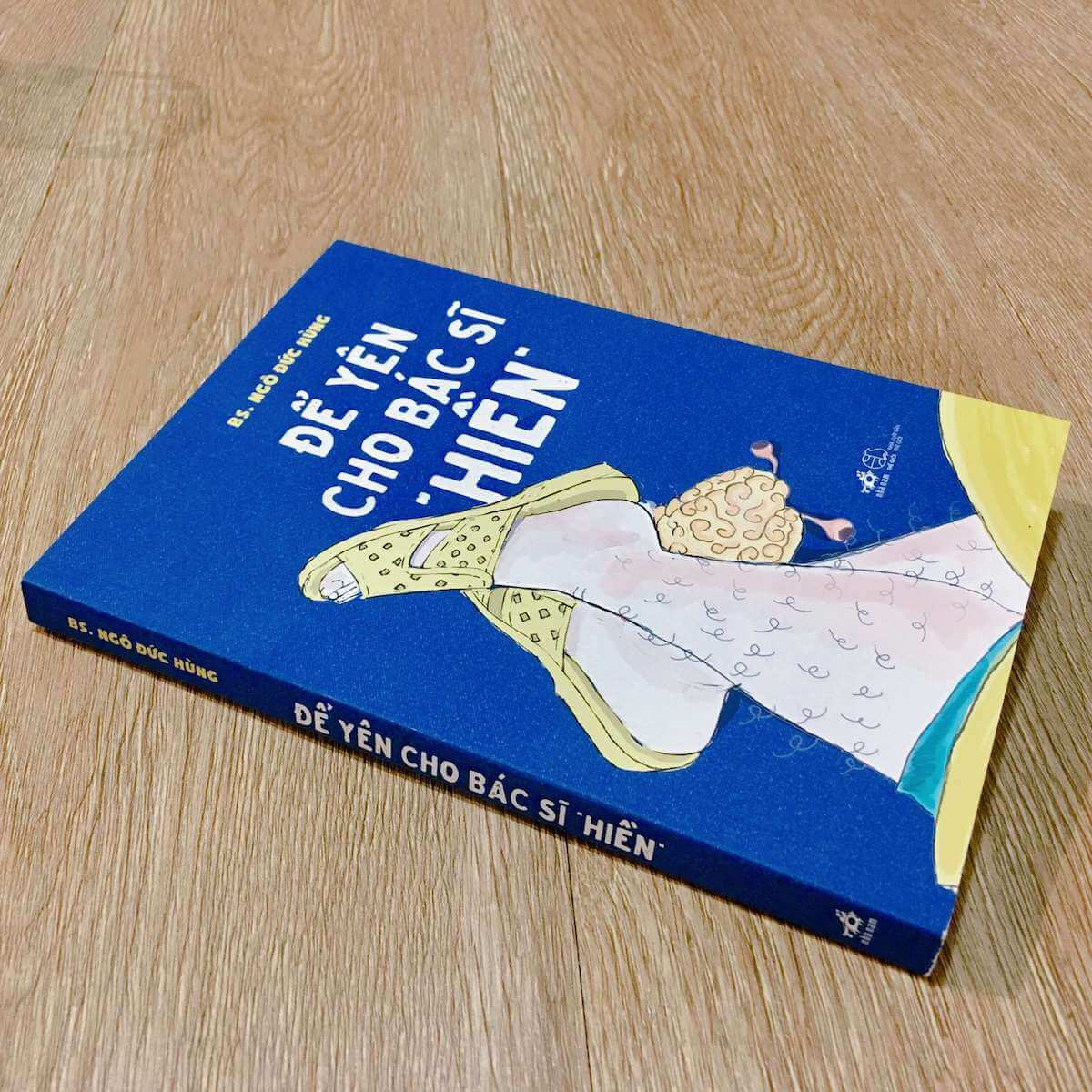 Để Yên Cho Bác Sĩ "Hiền"