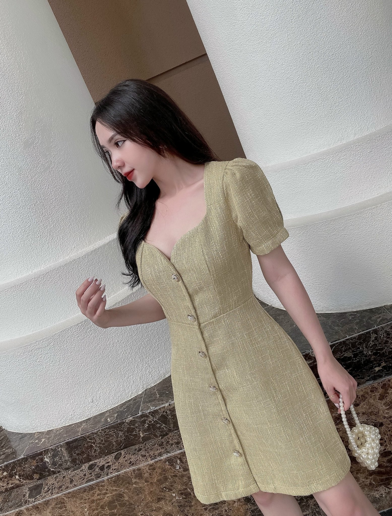Đầm bố nút vàng DB19 siêu sanh chảnh