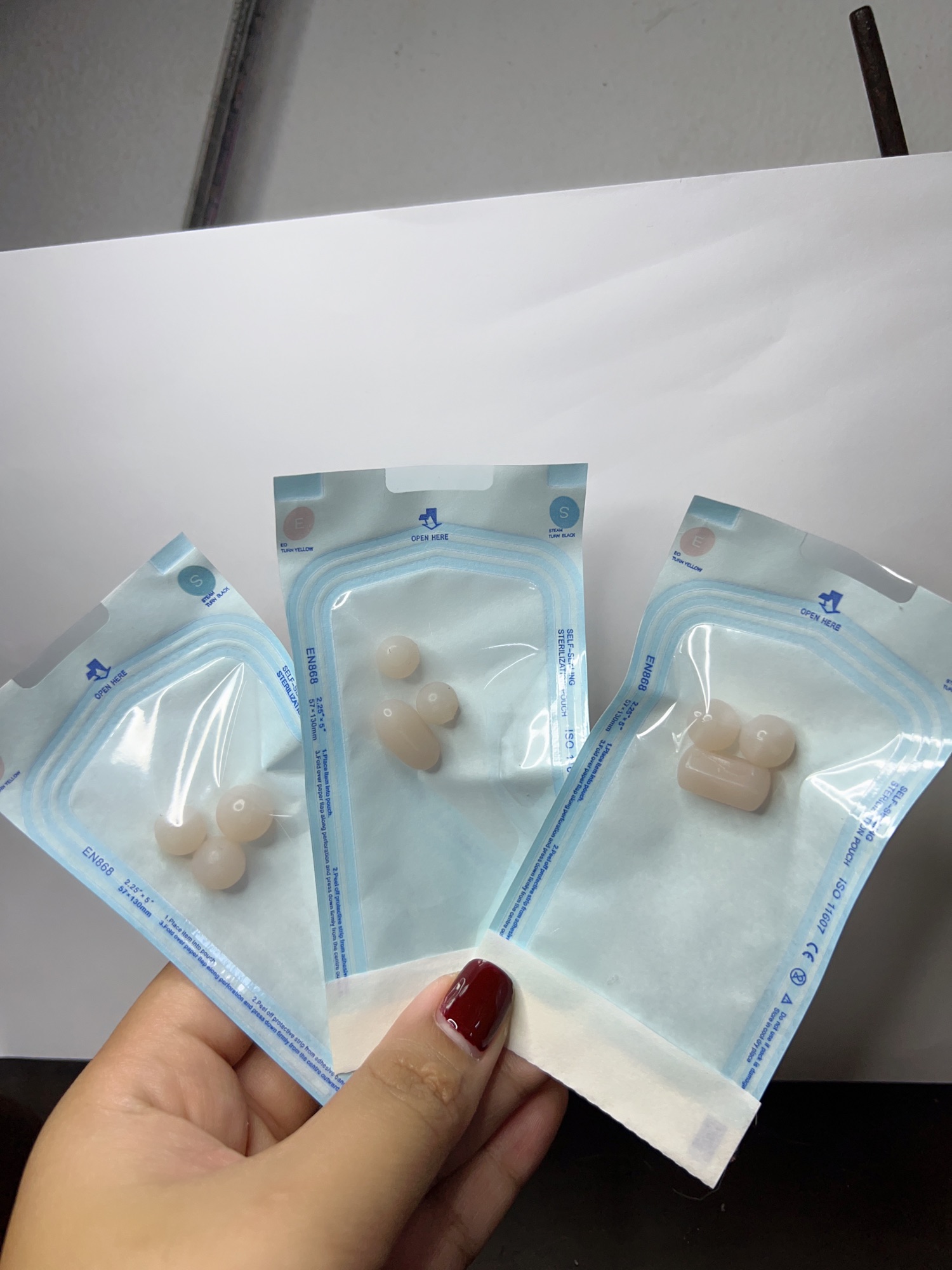 Combo 3 Viên Bi Silicon ( 2 Tròn 10mm + 1 Lục Trụ 10x15mm )