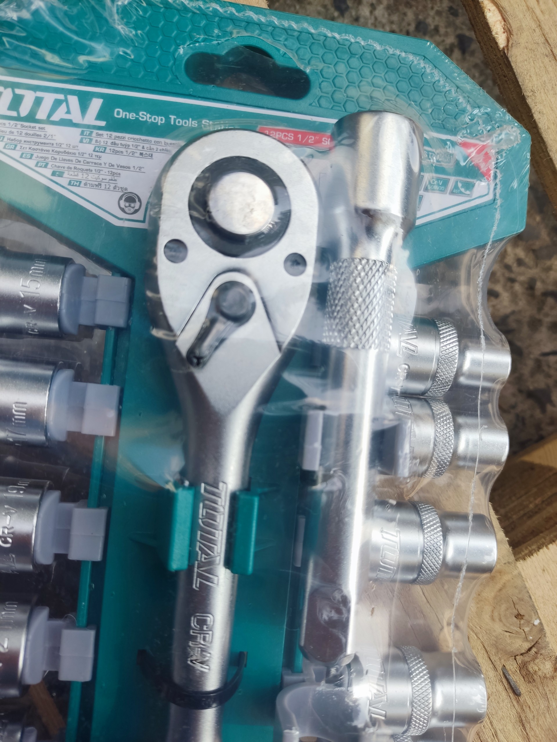 Bộ 12 Cái Socket 1/2" & Cần 2 Chiều Tht141121 Total