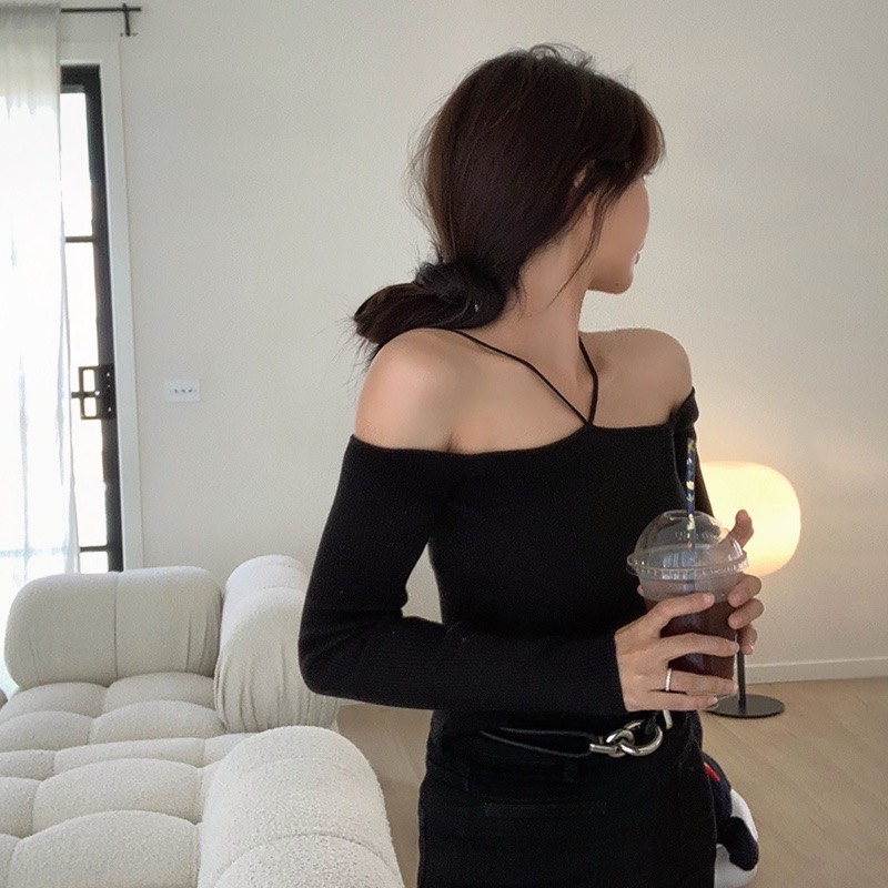 Áo Croptop Tay Dài Chéo Cổ A513499