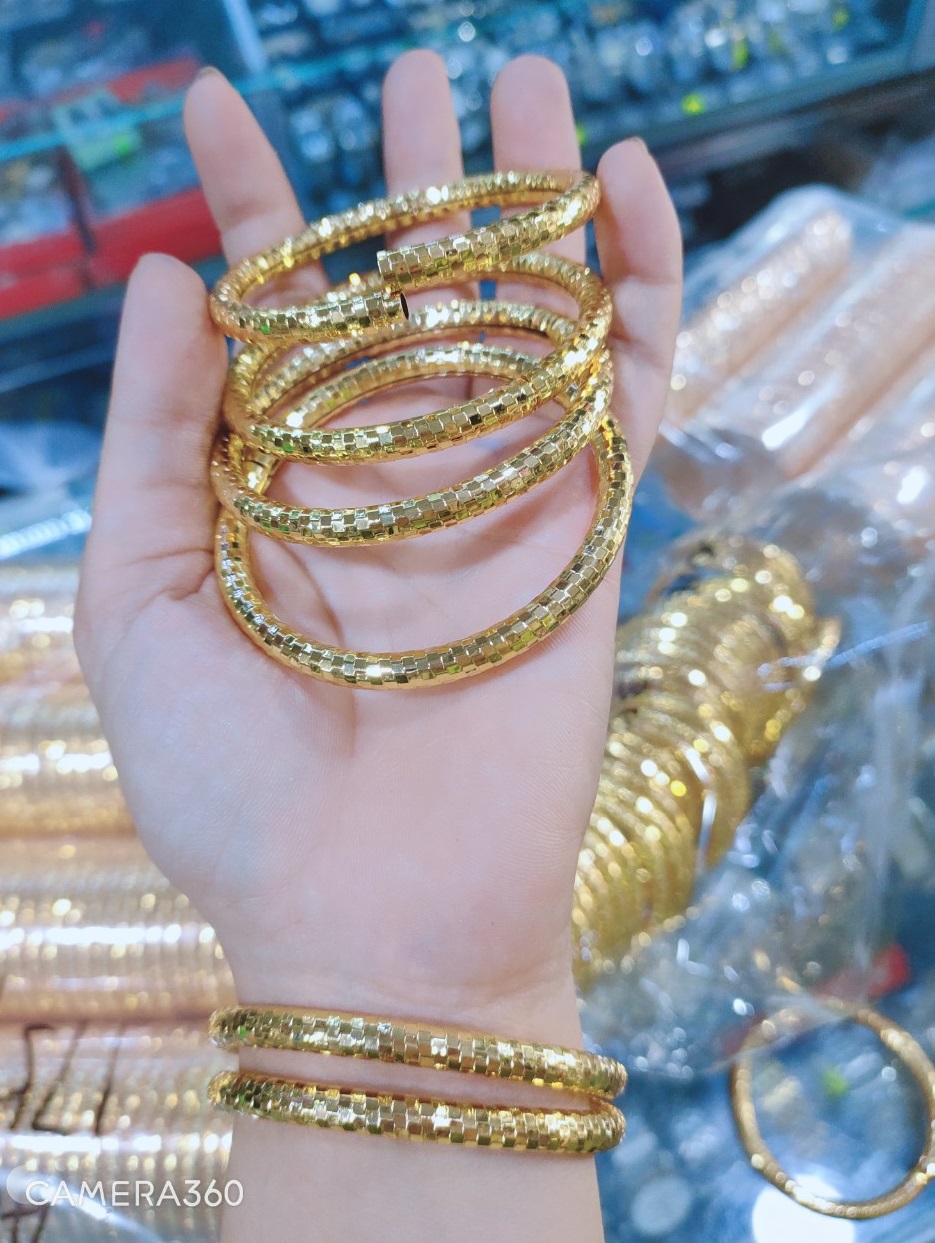 Vòng tay mạ 18k chạm khắc 024r300722