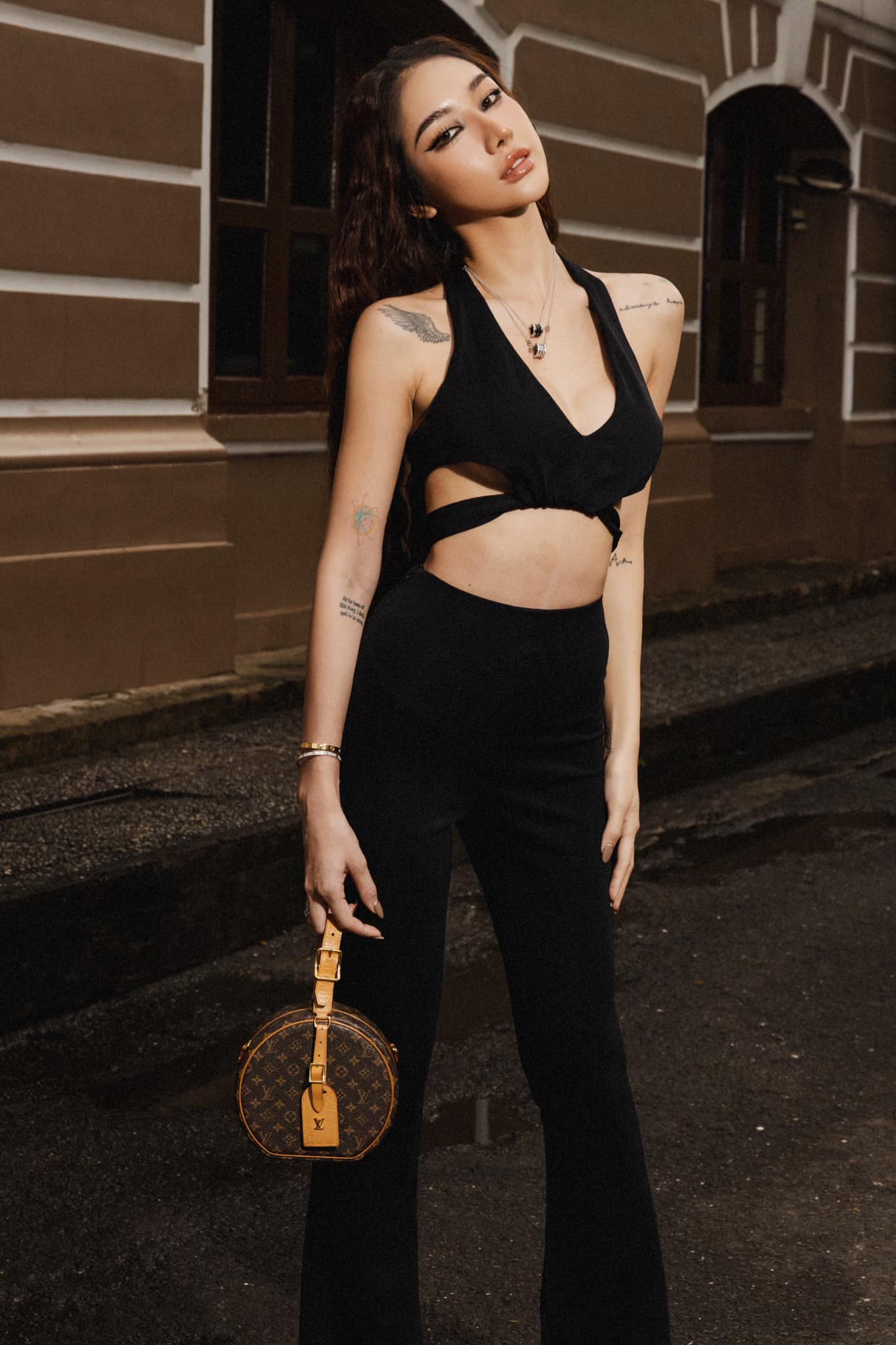 CUT OUT SET