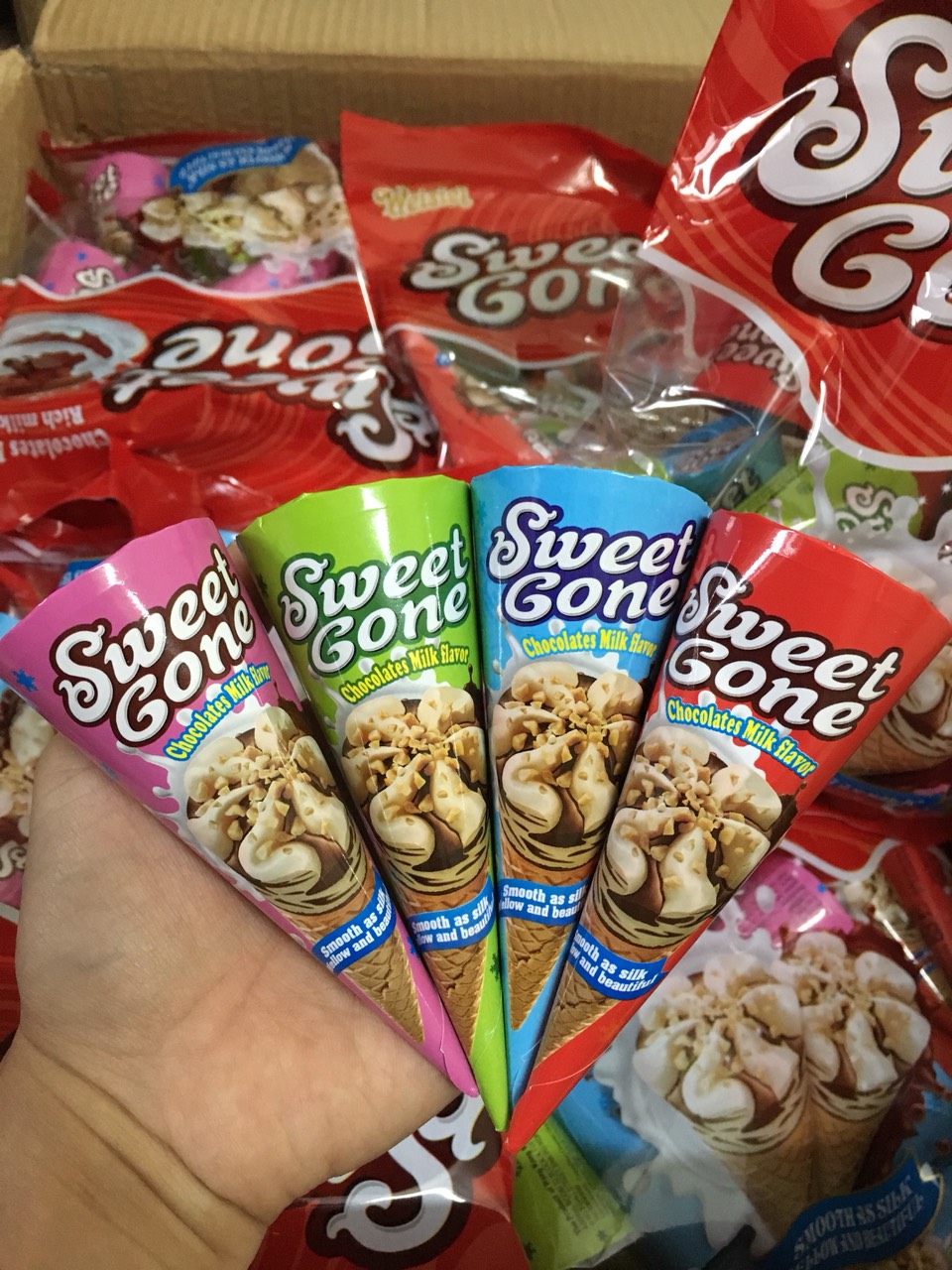Bánh Ốc Quế Nhân Socola - Bánh Kem Ốc Quế Socola - Hàng Tết - foody.taiwan