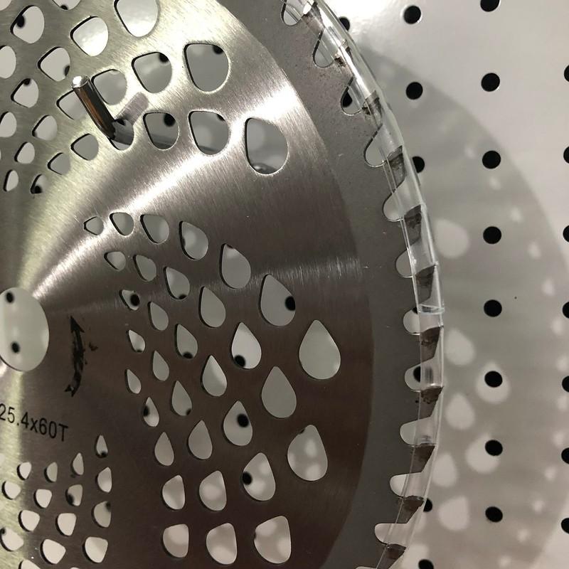 Lưỡi cắt cỏ hợp kim trắng tròn loại 40 răng