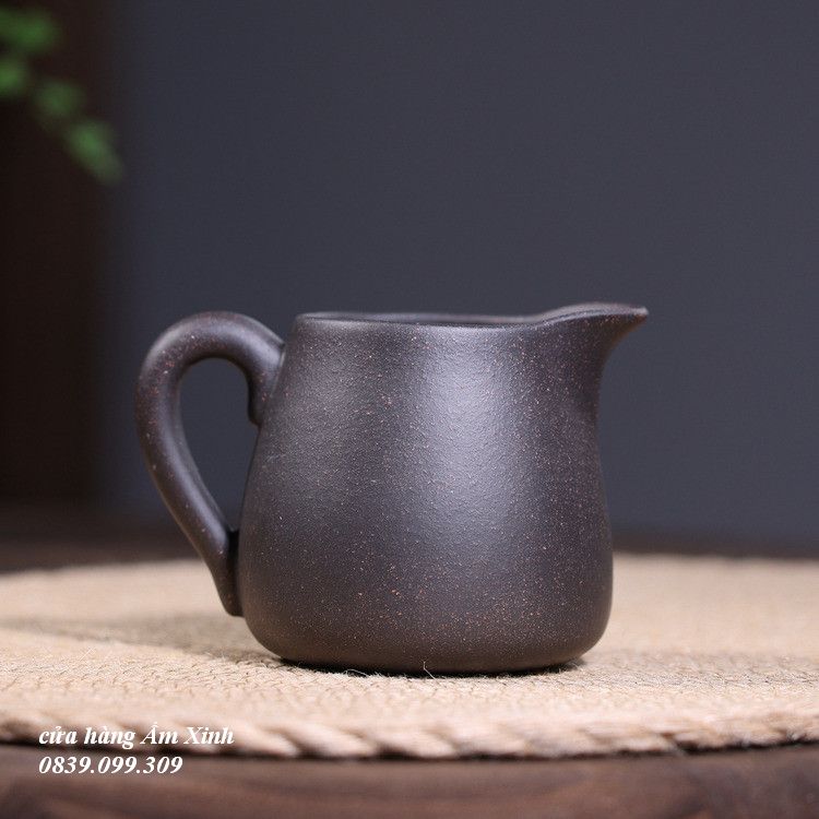 Tống trà Tử Sa 250 ml (Hắc Kim Sa)