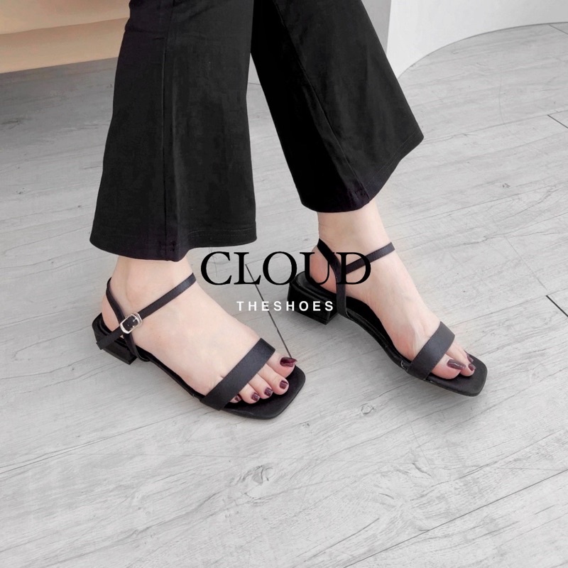 Giày sandal gót vuông