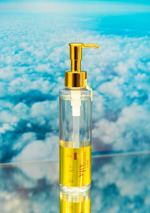 Tẩy trang Aha Magic Skin
