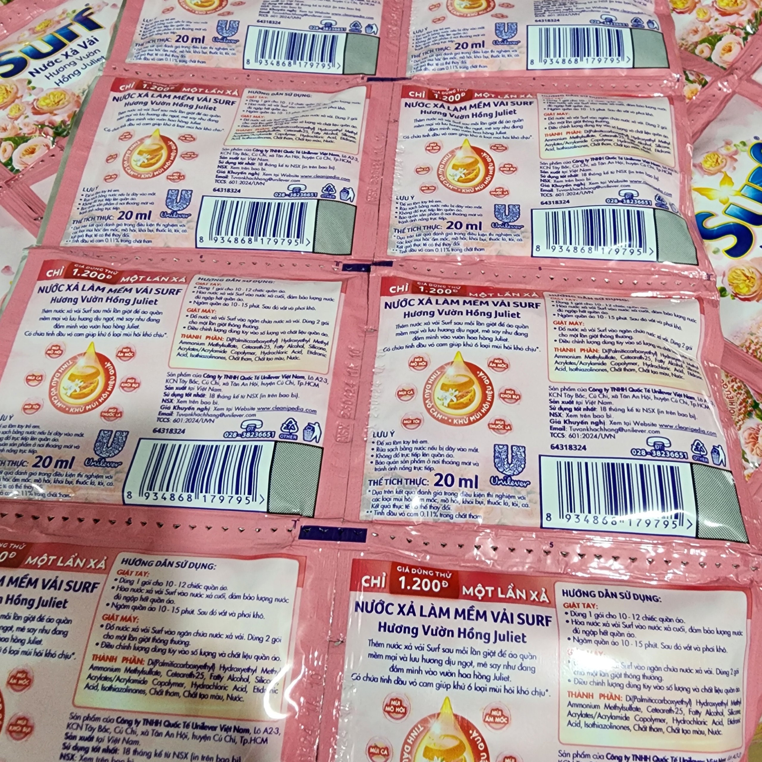 Nước Xả Vải SURF dây 10 gói/dây