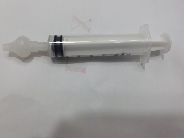 Dụng cụ rửa mũi xilanh + đầu silicon mềm