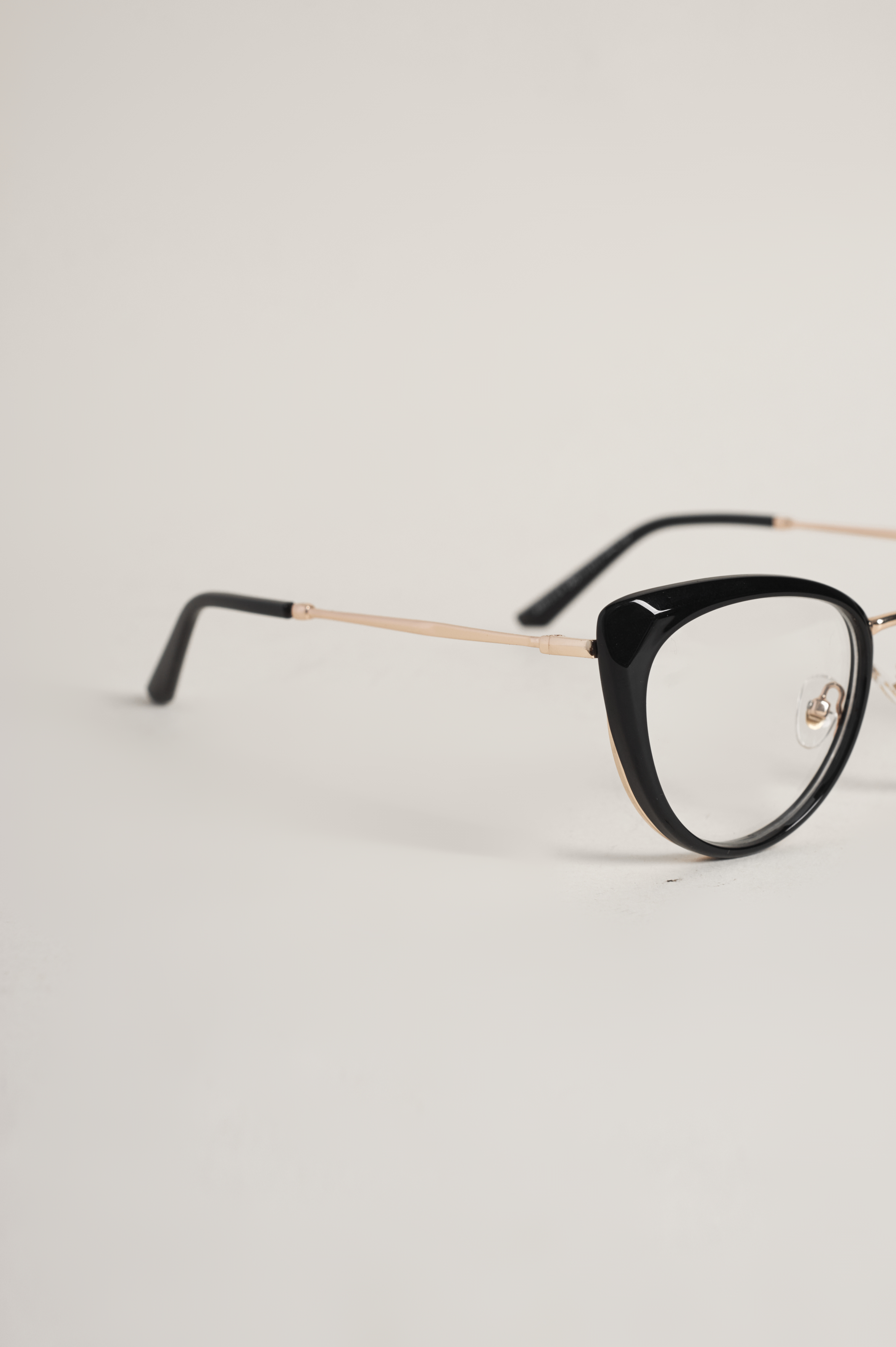 Mắt kính Floralpunk Kaia Glasses - Black
