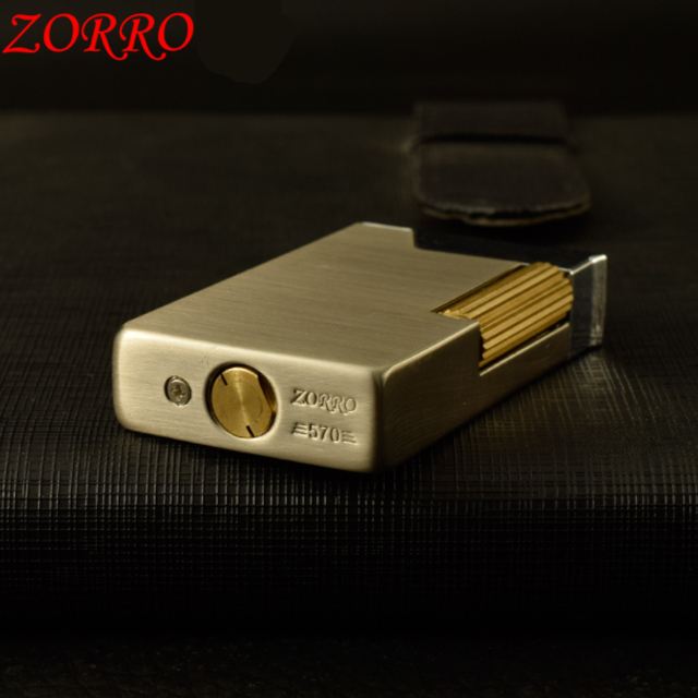 Hộp Quẹt Bật Lửa Xăng Đá Độc Lạ Zorro Z570 Cao Cấp ( giao màu ngẫu nhiên )