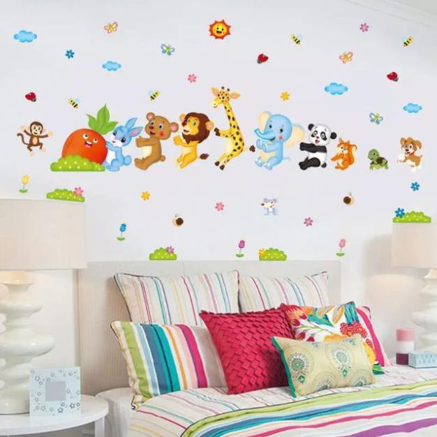 Bầy Thú Nhổ Củ Cải Decal Dán Tường Cho Bé