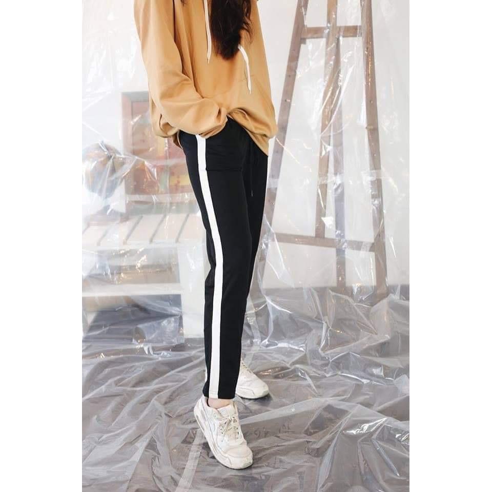 Quần jogger nỉ sọc trắng cực ngầu