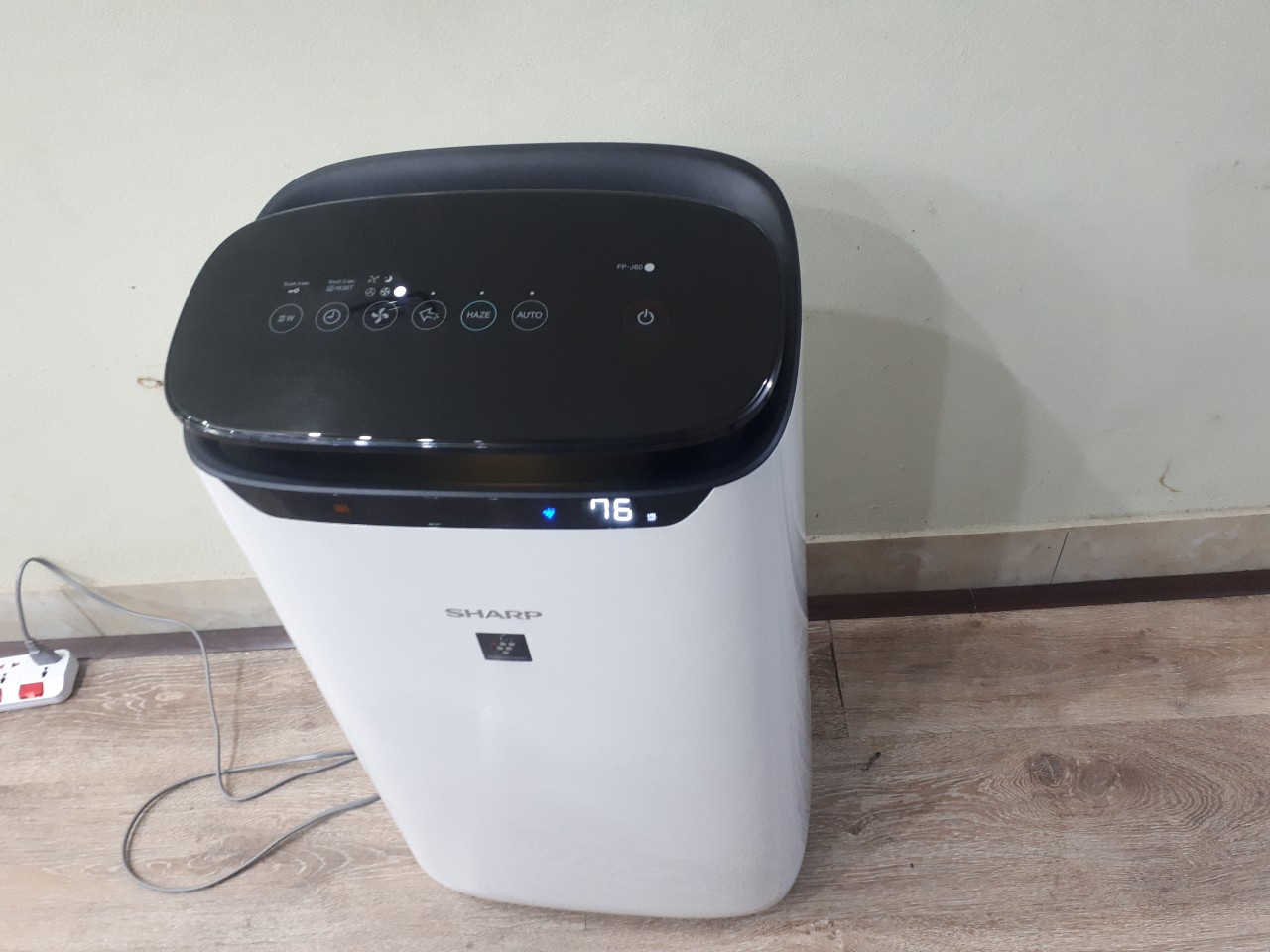 (Trả góp 0%) Máy lọc không khí Sharp FP-J60E-W (Bảo hành hãng 12 tháng)