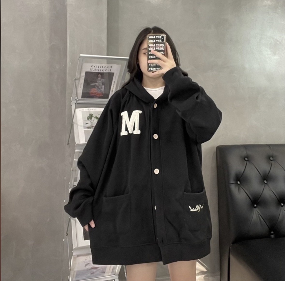 Áo khoác hoodie Áo Koác Nam Nữ kiểu Cài Cúc Thêu Chữ M chất vải thun nỉ Ngoại Mềm Mịn Thời Trang. TP