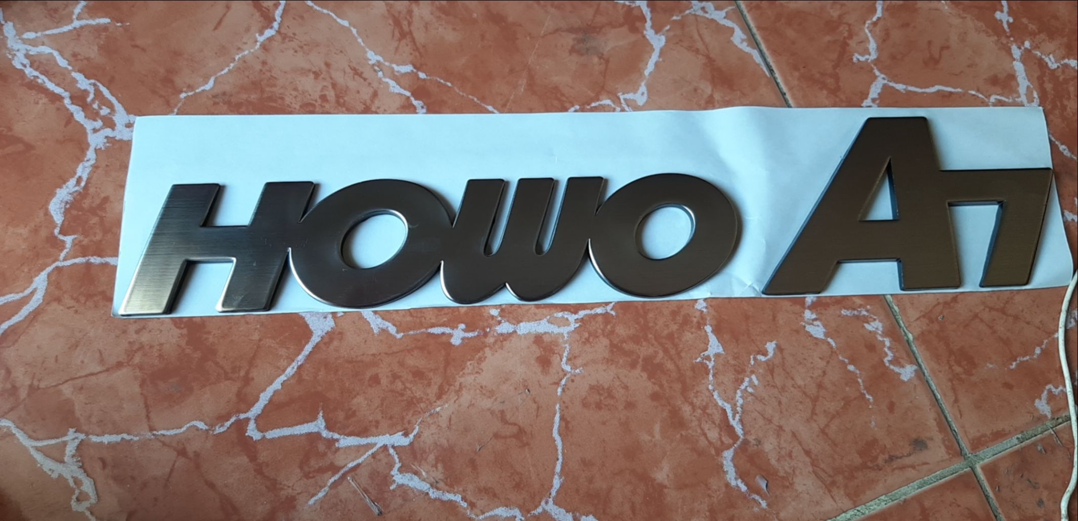 tem chữ HOWO A7