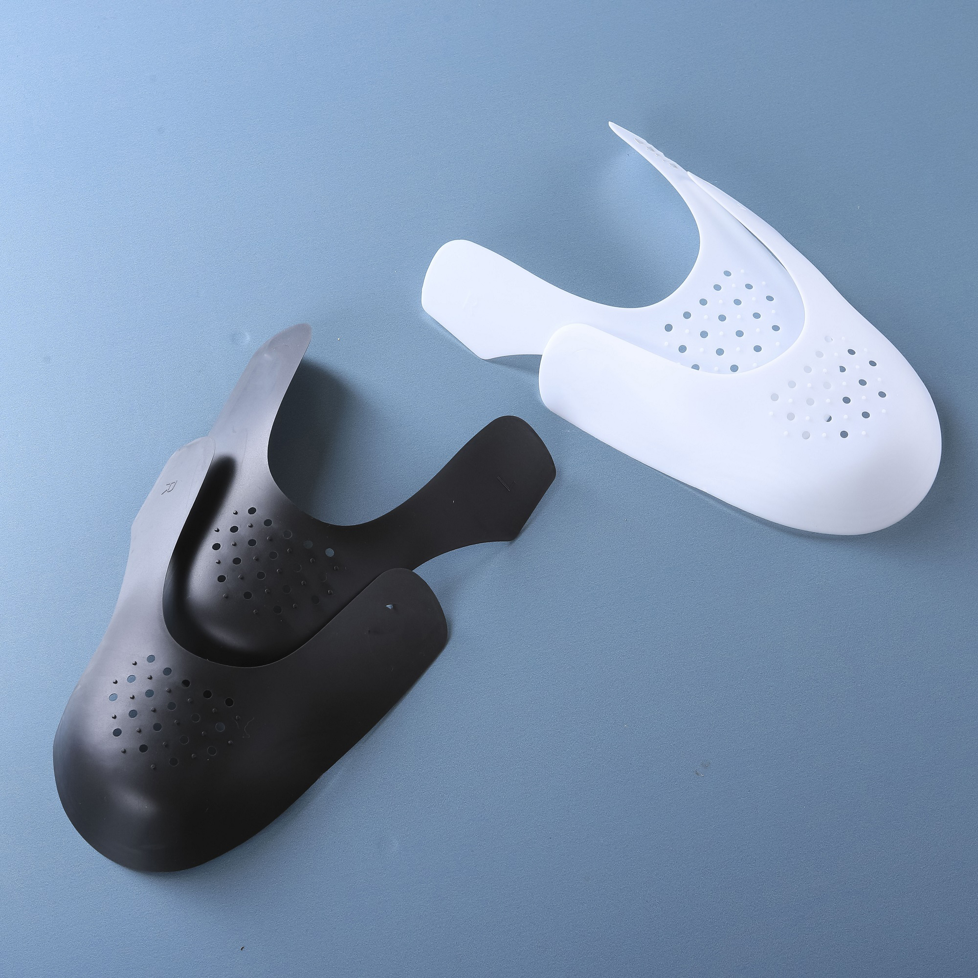 Cặp Sneaker Shield bảo vệ mũi giày MOATTEO chống gãy nứt
