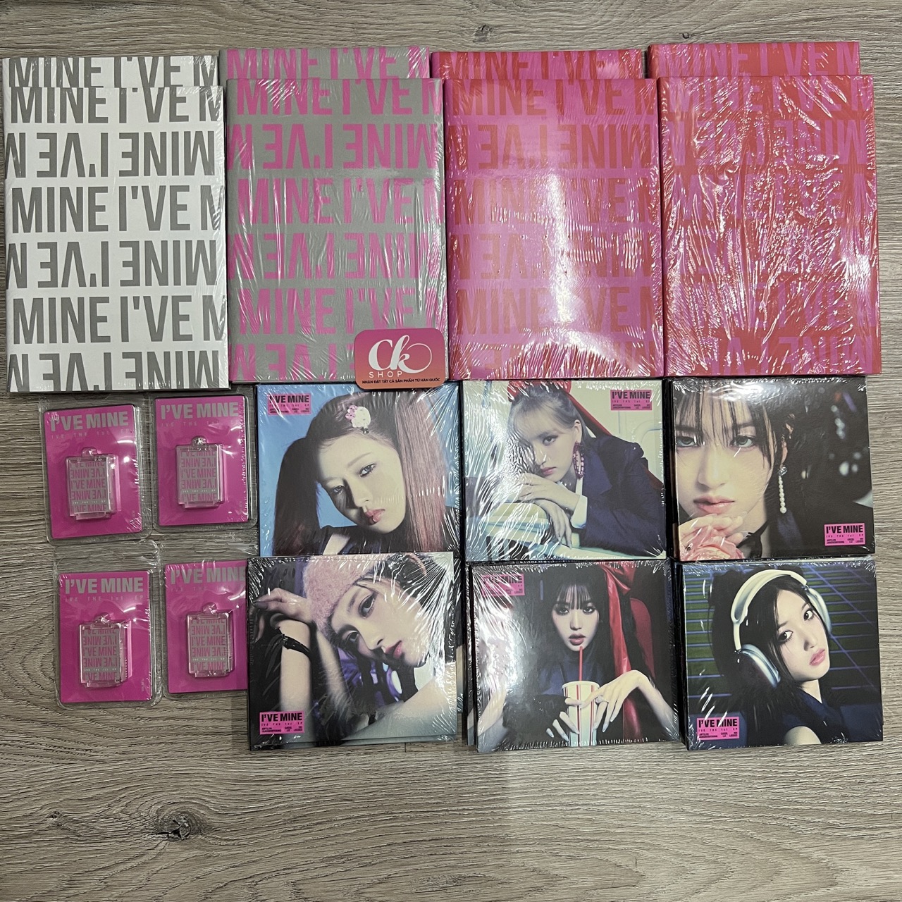 Bộ album ảnh IVE I’VE MINE có sẵn