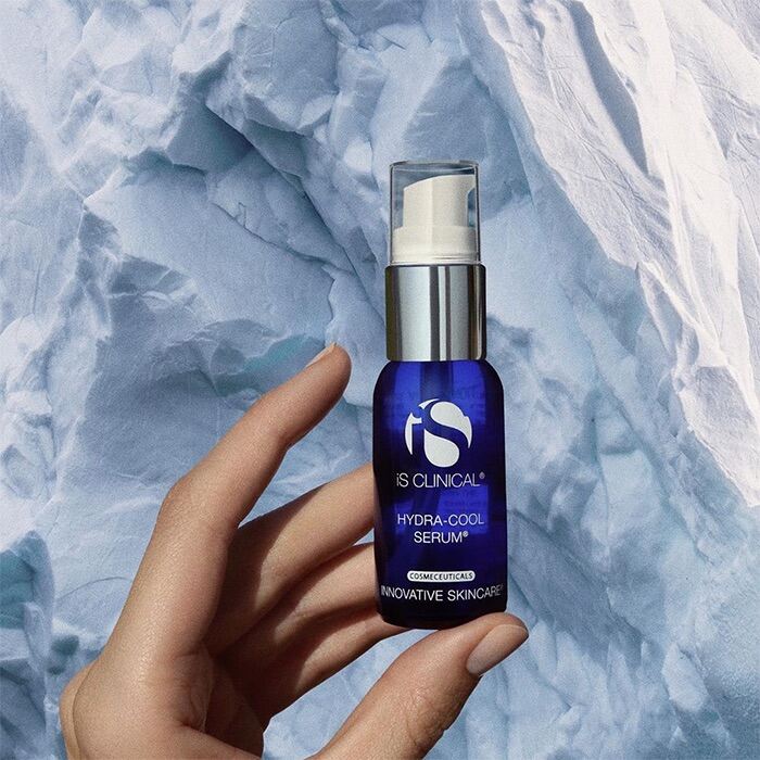 [FreeshipMAX] Serum Hydra Cool IS CLINICAL cấp nước dịu da