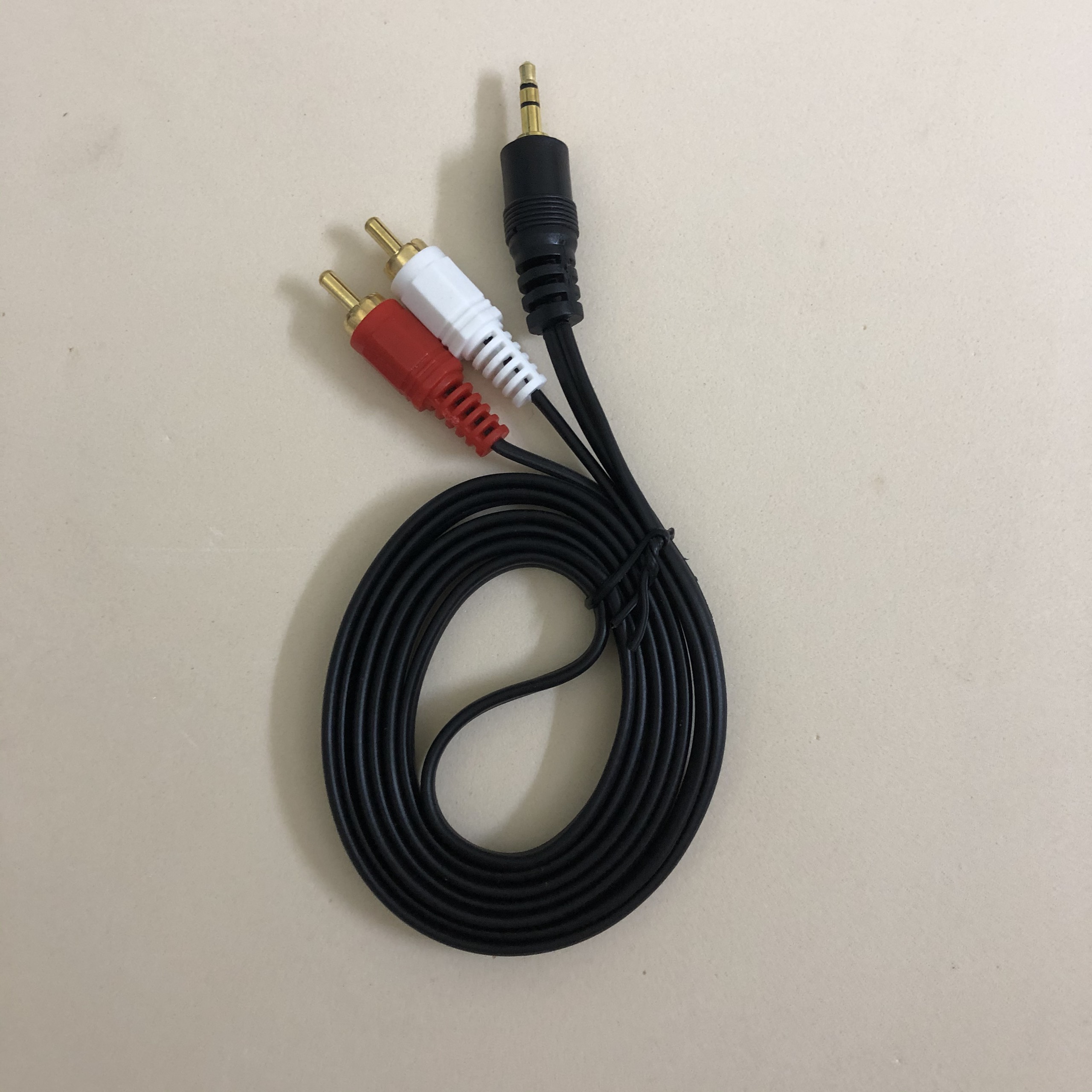 Bộ chuyển đầu 3.5 mm 1 ra 2 AV
