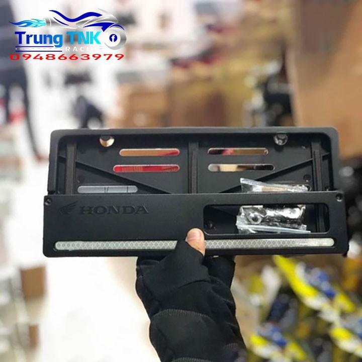 Bảng tên indo kèm pát ốc gắn.