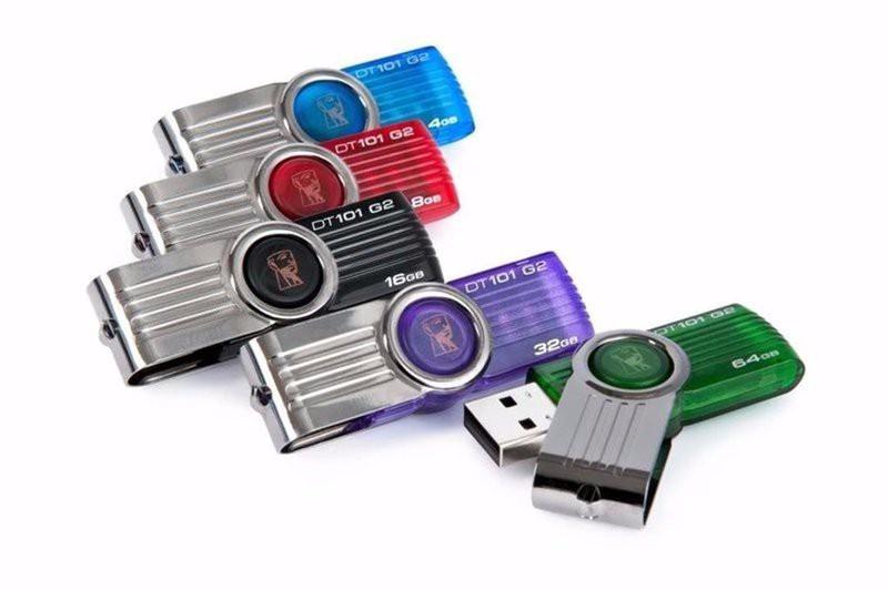 USB Kingston DT101 8Gb