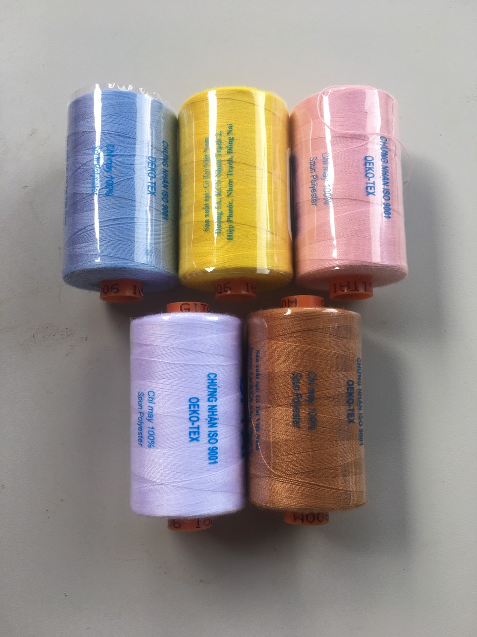 Set 5 cuộn chỉ GITAI 900M 5 màu khác nhau màu shop phân loại theo set soạn sẳn