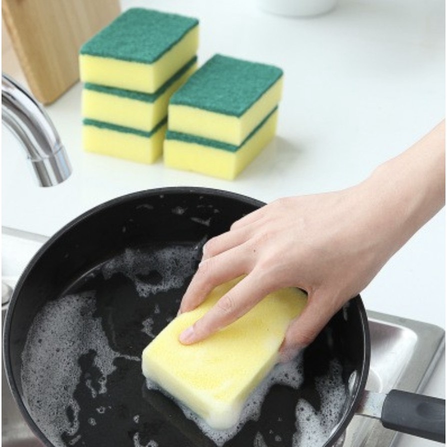 ￼Miếng cọ rửa chén bát xanh vàng tiện dụng - Miếng bọt biển cọ rửa xoong nồi cước chùi xoong, miếng cước, miếng rửa chén, miếng cước chùi chén, miếng bọt biển rửa chén, miếng mút bọt biển rửa chén, miếng rửa chén nhà bép