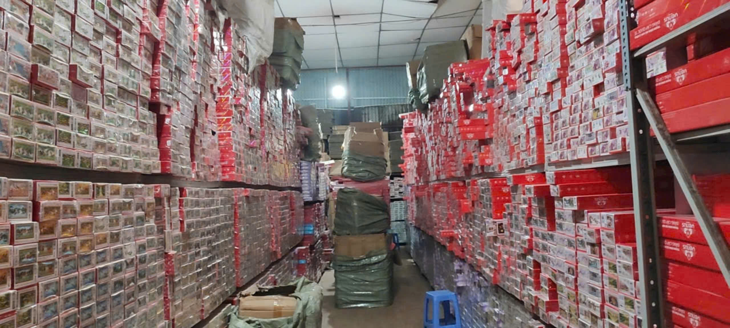 Con lăn chặt đá tiện dụng Dụng cụ cán phẳng tranh đá