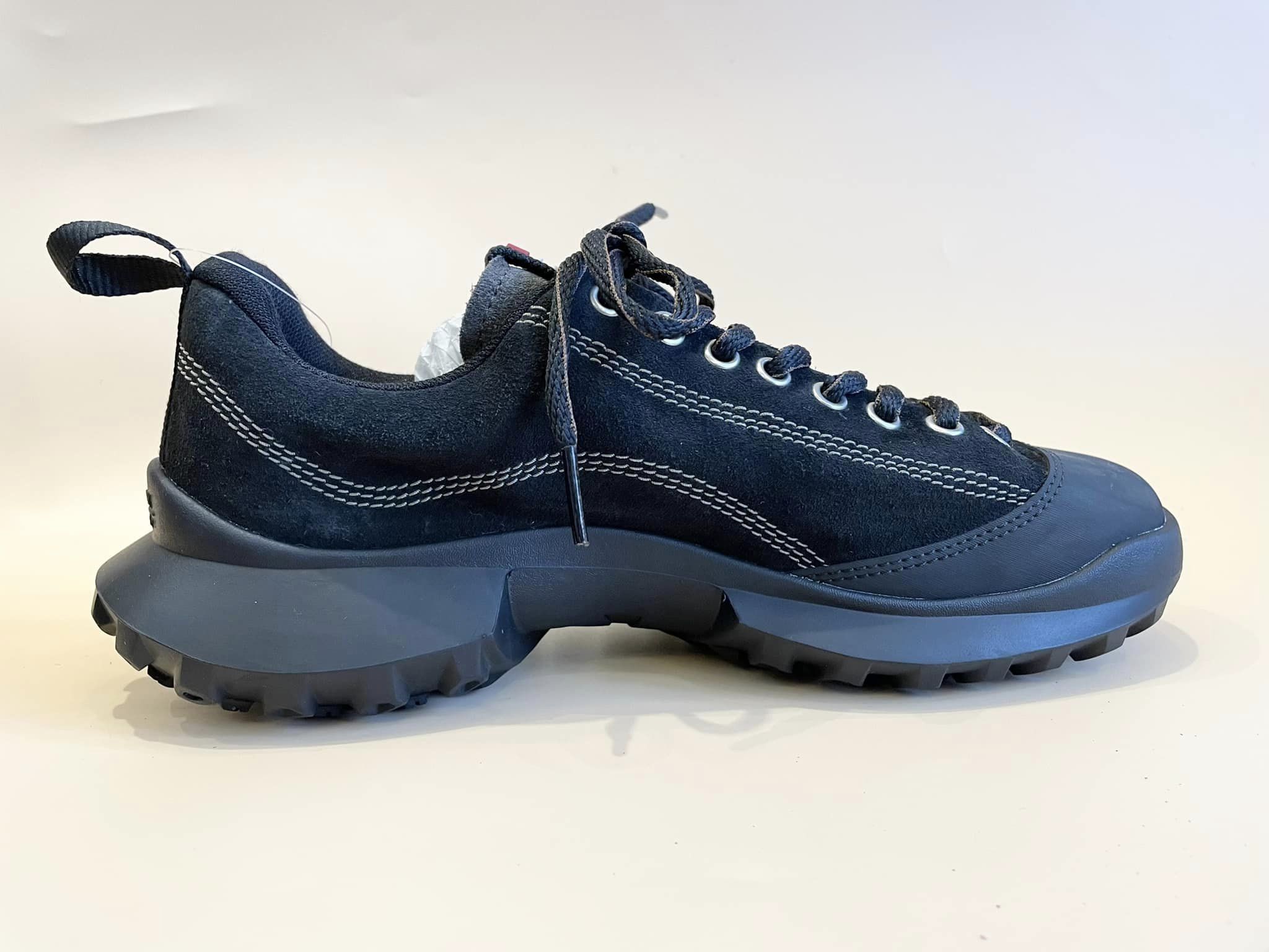 Giày Camper
