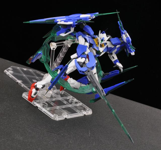 Mô hình Effect-Wing Full Saber cho RG QAN[T]