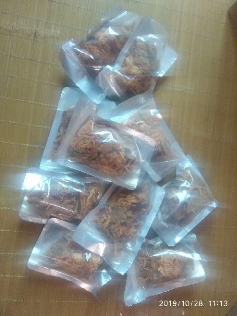 100gr cơm cháy lắc khô gà (túi zip 100gr)