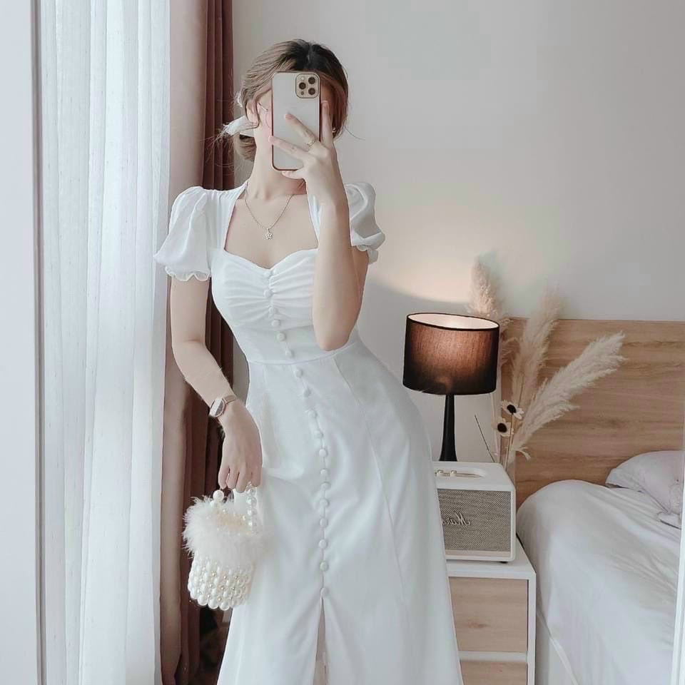 Đầm trắng nút bọc xẻ tà