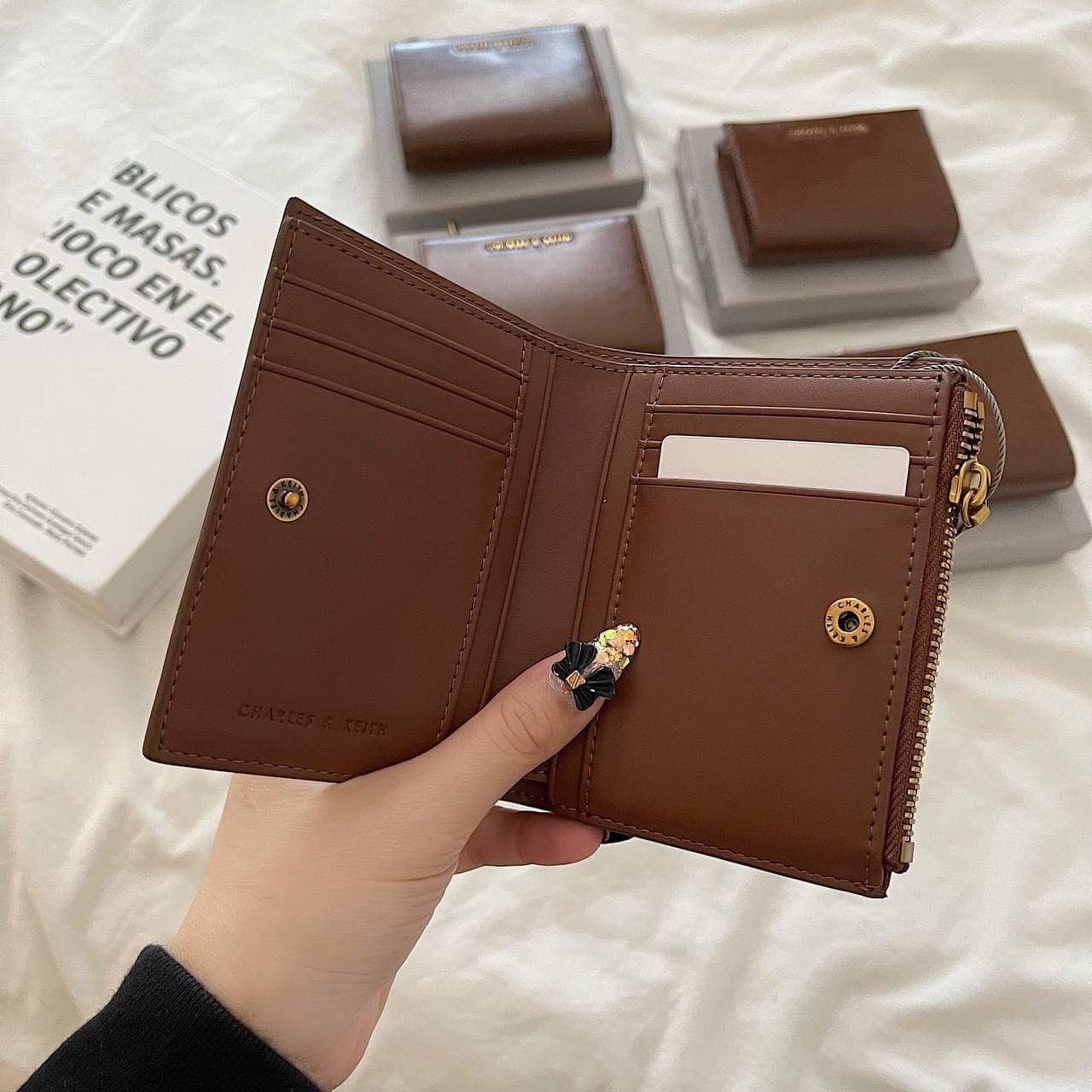 (Rẻ vô địch) Ví Auth CNK (Charles & Keith) chính hãng  hot 2021 fullbox 100%