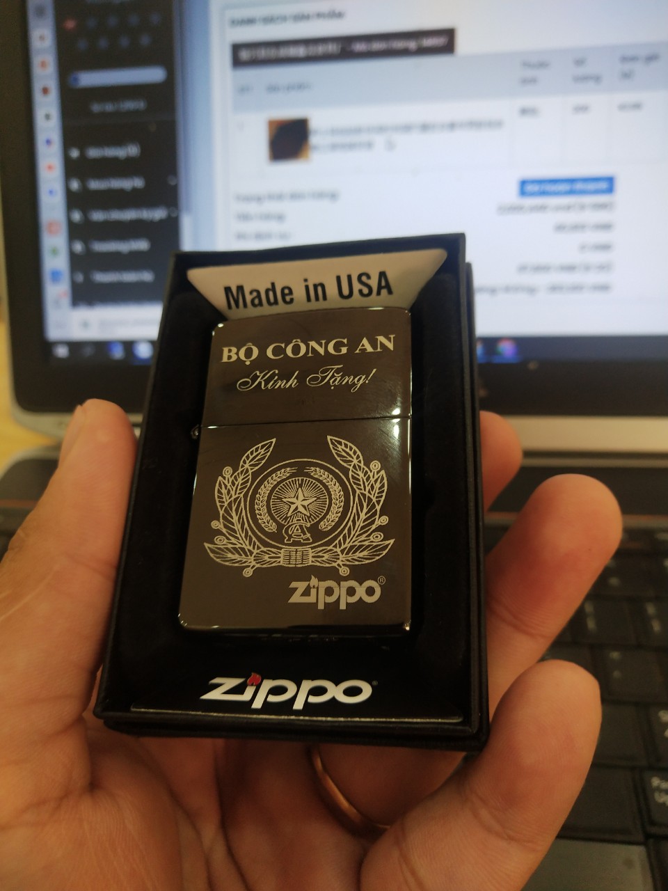 [HCM]Zippo Khắc Laze Logo Bộ Công - An Đen