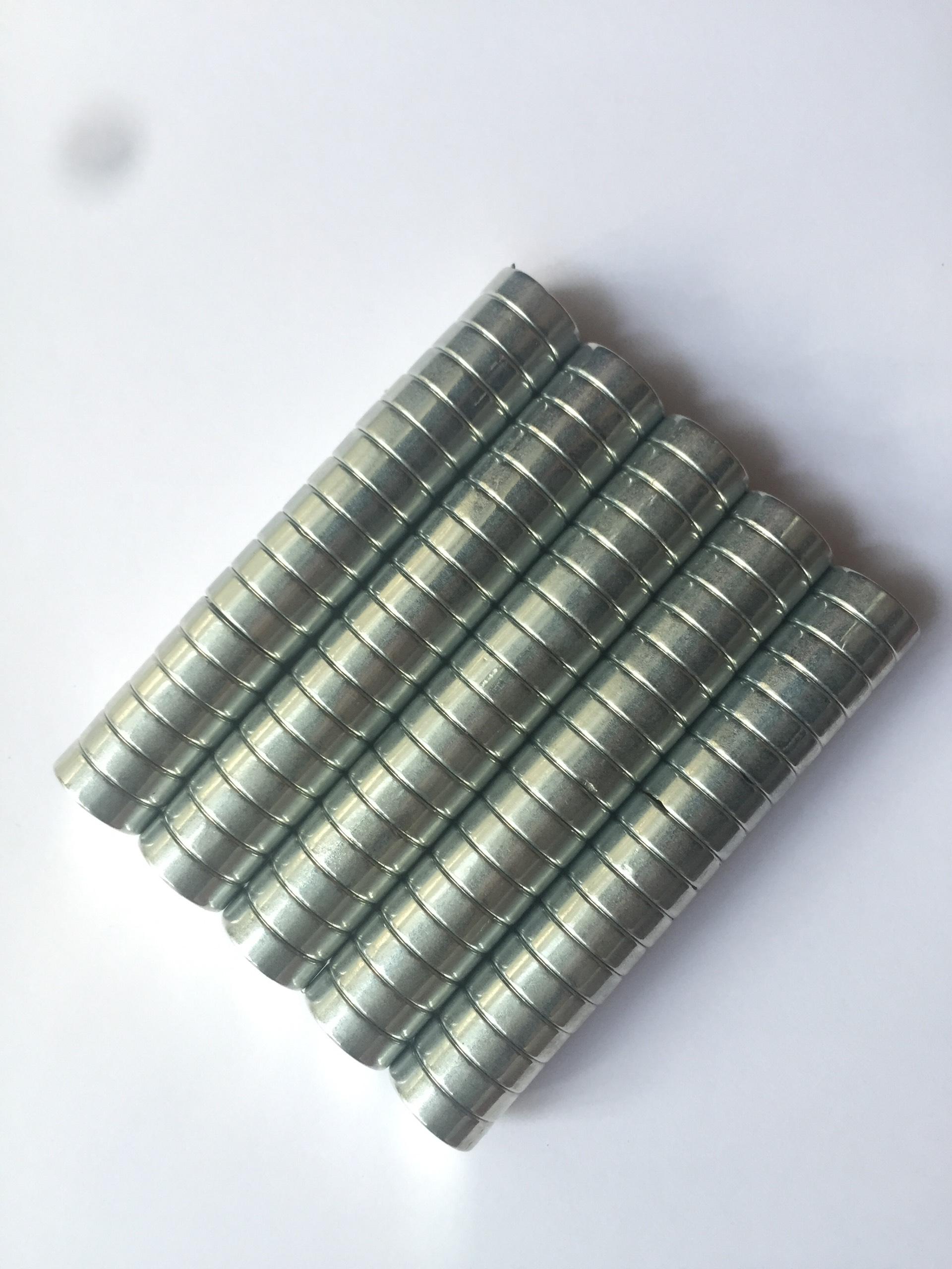 [HCM]Combo 10 viên nam châm đất hiếm Phi 15x6 dùng trong động cơ đơn giản quay tròn trên Pin tiểu