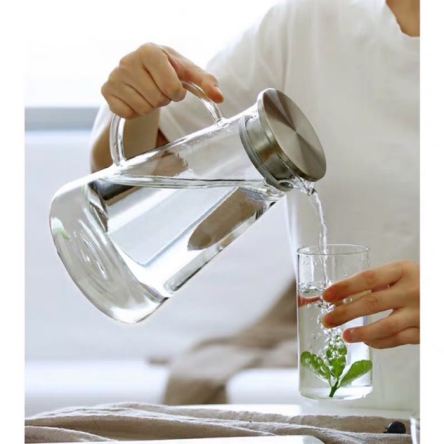 Bình nước thủy tinh chịu nhiệt 400 độ c cao cấp 2 lít