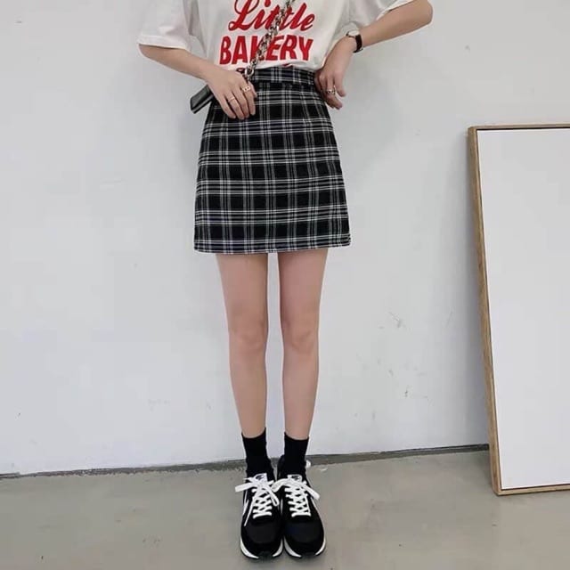 Chân Váy Kẻ Caro  2 Màu Siêu Xinh