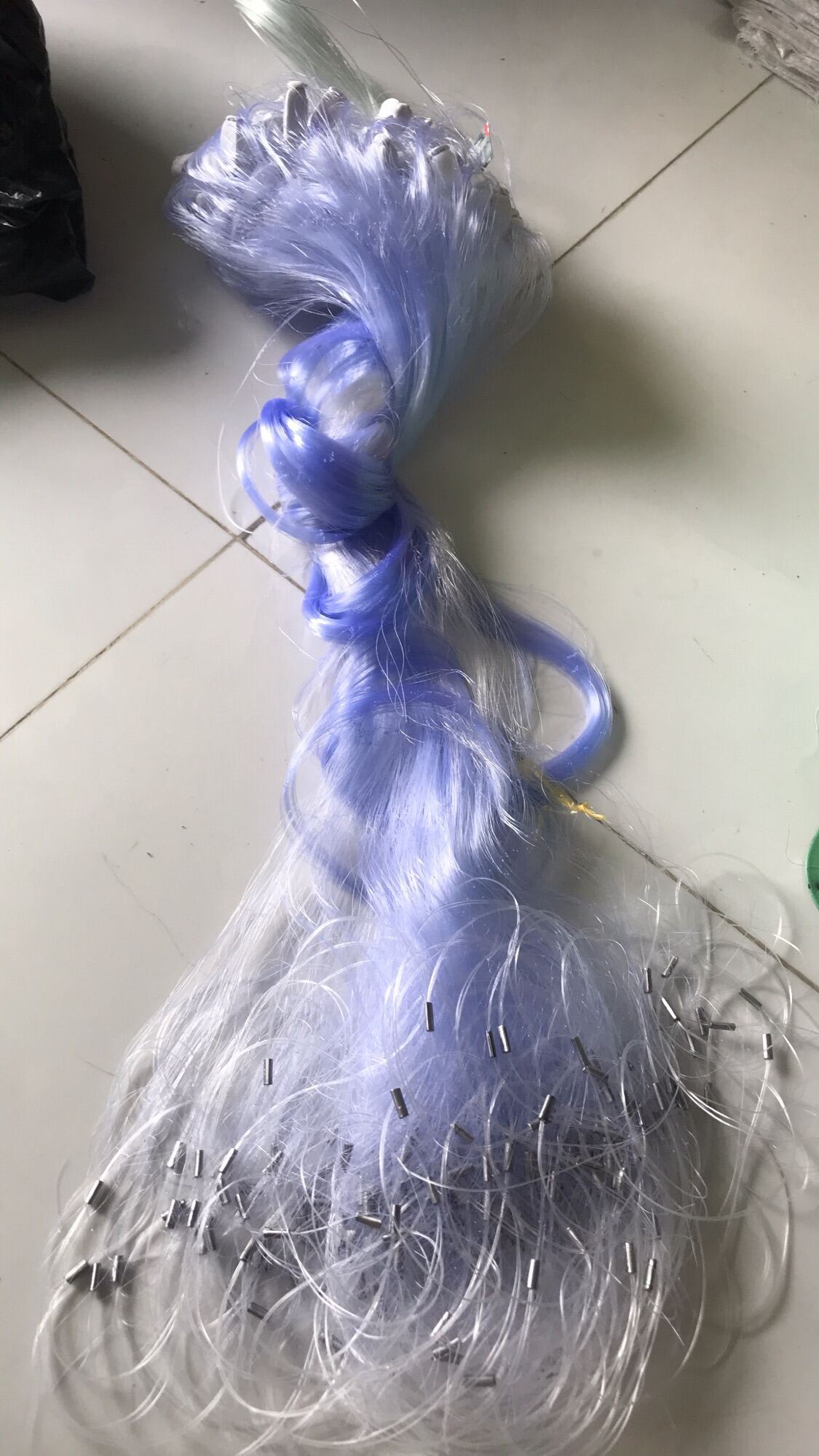 Tay 45/50 met lưới giăng bắt cá 3 màn cao 1 mét và 1.2 mét => lưới thái lan