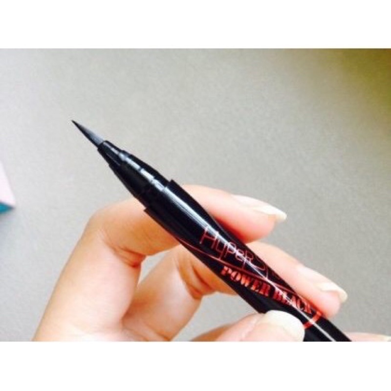 Bút kẻ mắt nước đen ko trôi ko lem Maybelline