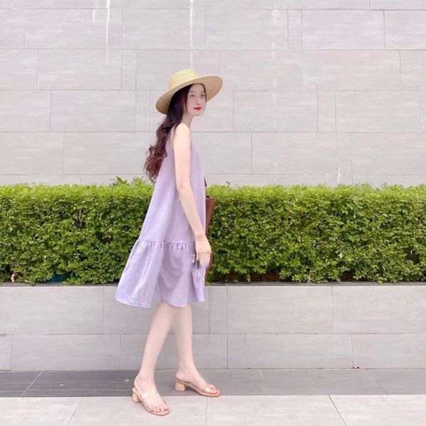 Đầm suông đuôi cá sát nách trẻ trung
