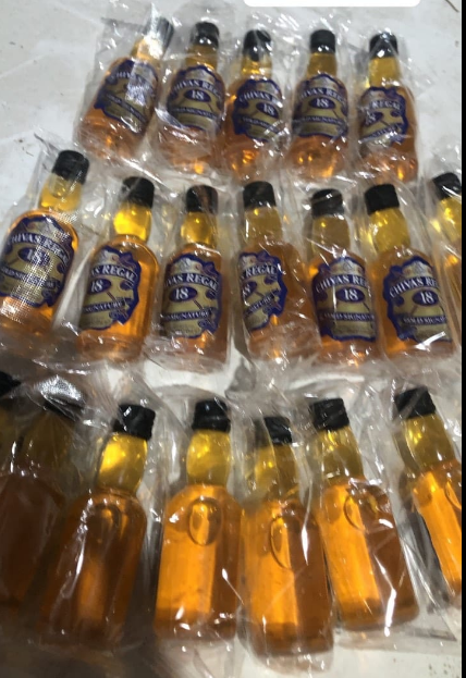 Mô hình chai mini trang trí bánh sinh nhật, bình mô hình