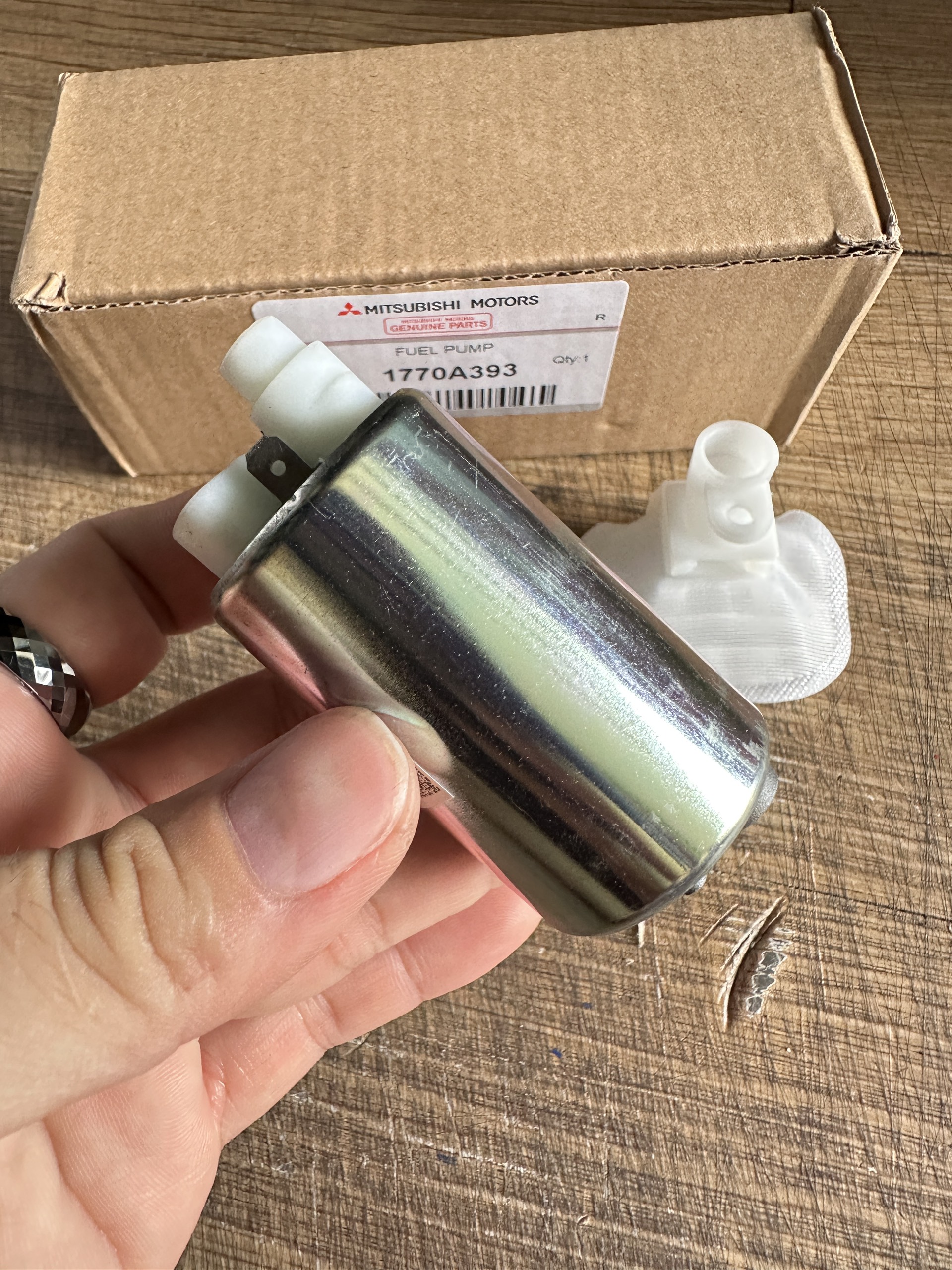 MÔ TƠ BƠM XĂNG MITSUBISHI ATTRAGE/MIRAGE