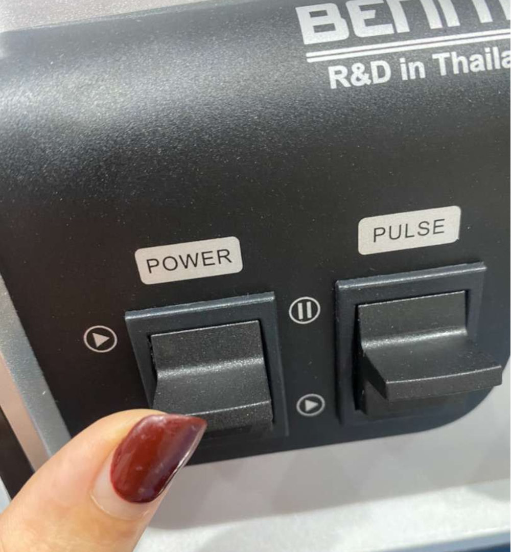 Máy xay công nghiệp Bennix BN-206BL chuyên dụng cho cửa hàng, nhà hàng, công suất 2200W