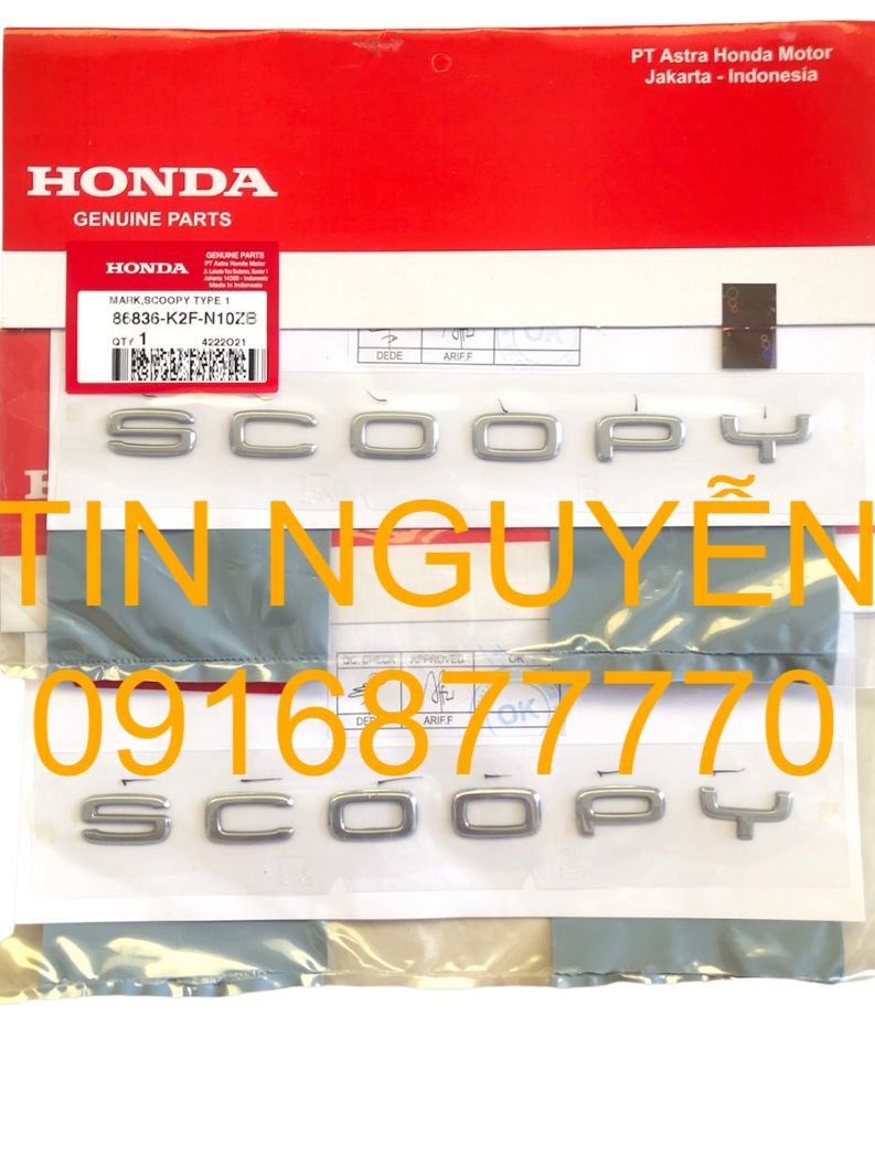 Tem chữ nổi Scoopy màu bạc đời mới chính hãng Honda