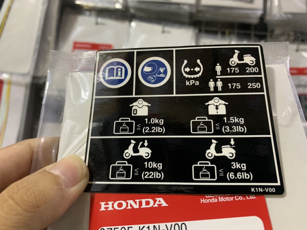 Tem thông số lốp SH Mode 20 , 21 Led zin ( 1 miếng )