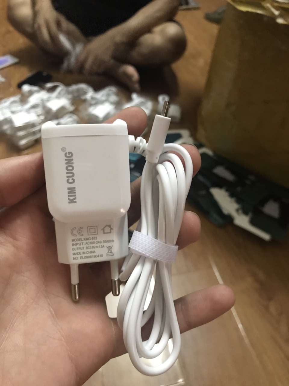 [HCM]Bộ Sạc liền dây android Kim Cương KMG-813